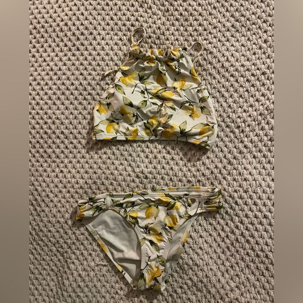 Lemon bikini